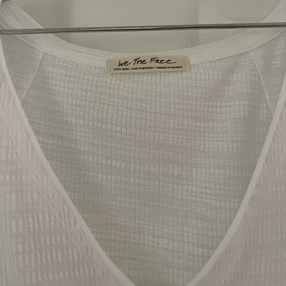 New without tags, never worn.Free People White top. - Picture 2 of 4